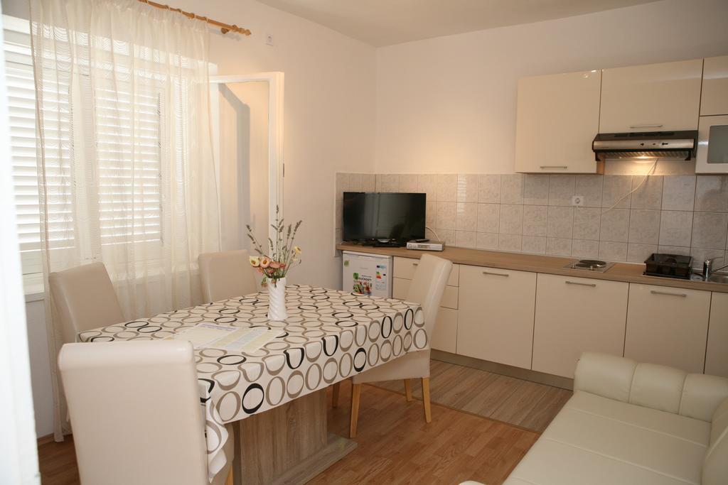 Apartments Radic Τρογκίρ Δωμάτιο φωτογραφία