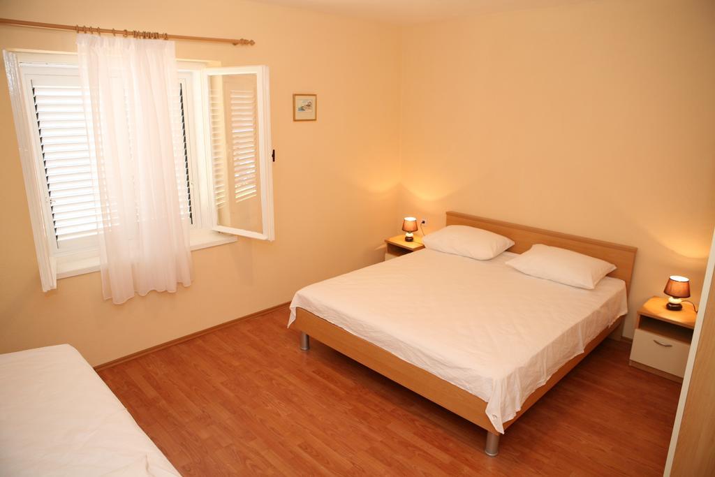 Apartments Radic Τρογκίρ Δωμάτιο φωτογραφία