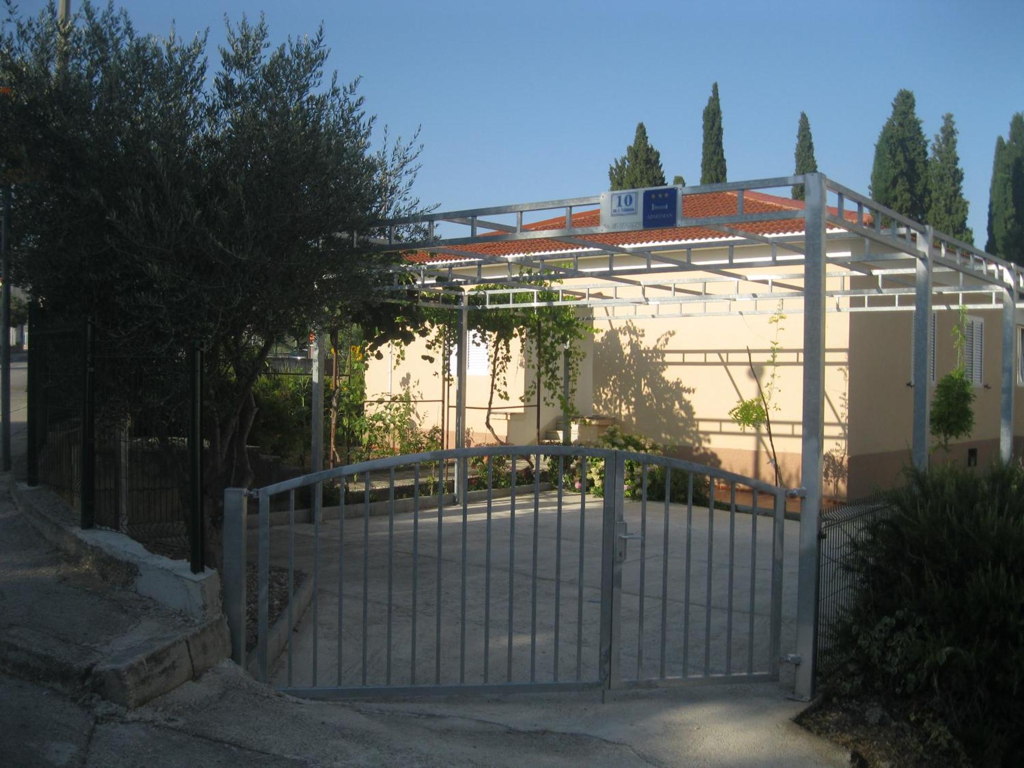 Apartments Radic Τρογκίρ Εξωτερικό φωτογραφία